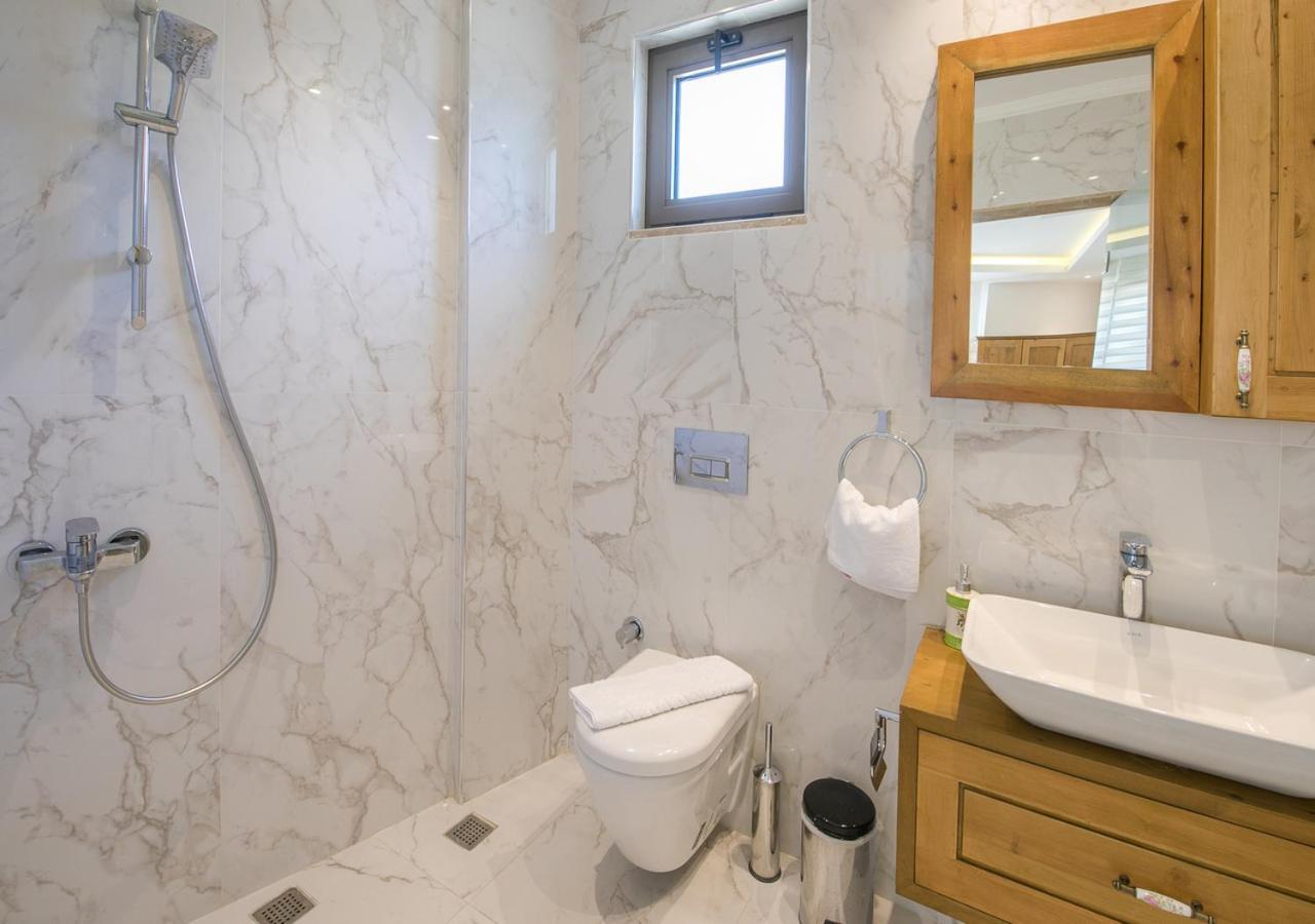 Villa 5 Sleeps 6 Isolated Pool See And Montain View-Villa Kartal Yuvasi Uzumlu  Экстерьер фото